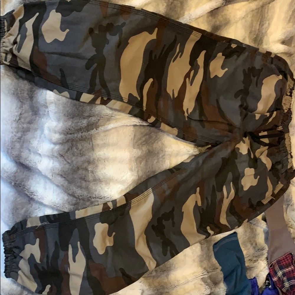 Camp pants
